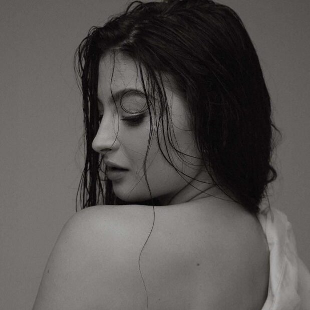 Image hover effect image